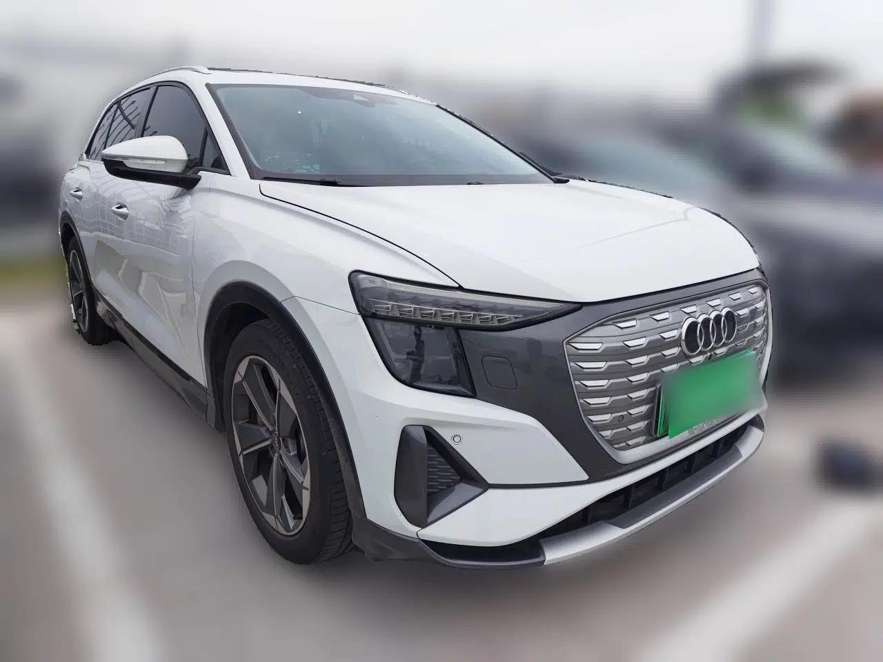 Audi Q5 e-tron 2023 40 e-tron Starry Edition Luxury Package — миниатюра 3