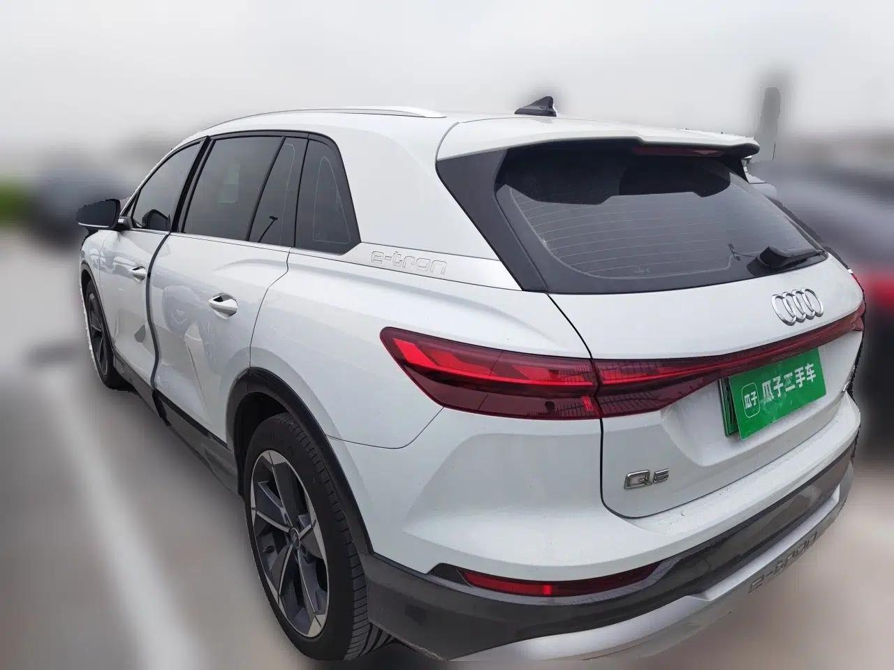 Audi Q5 e-tron 2023 40 e-tron Starry Edition Luxury Package — миниатюра 4