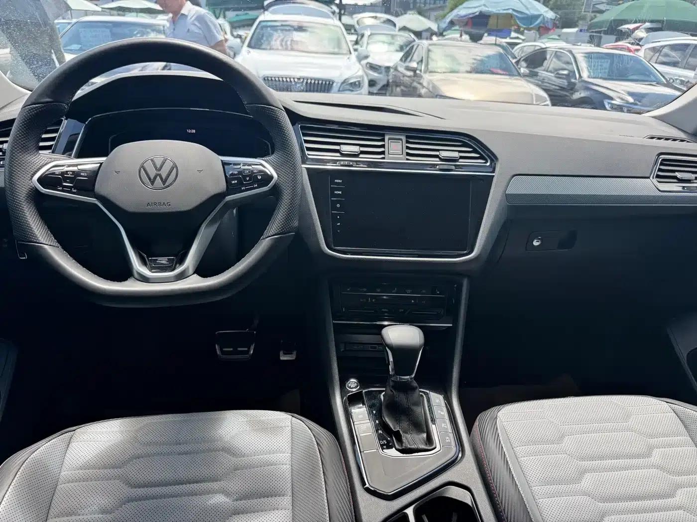Tiguan X 2021 330TSI 2WD Flagship Edition — миниатюра 14
