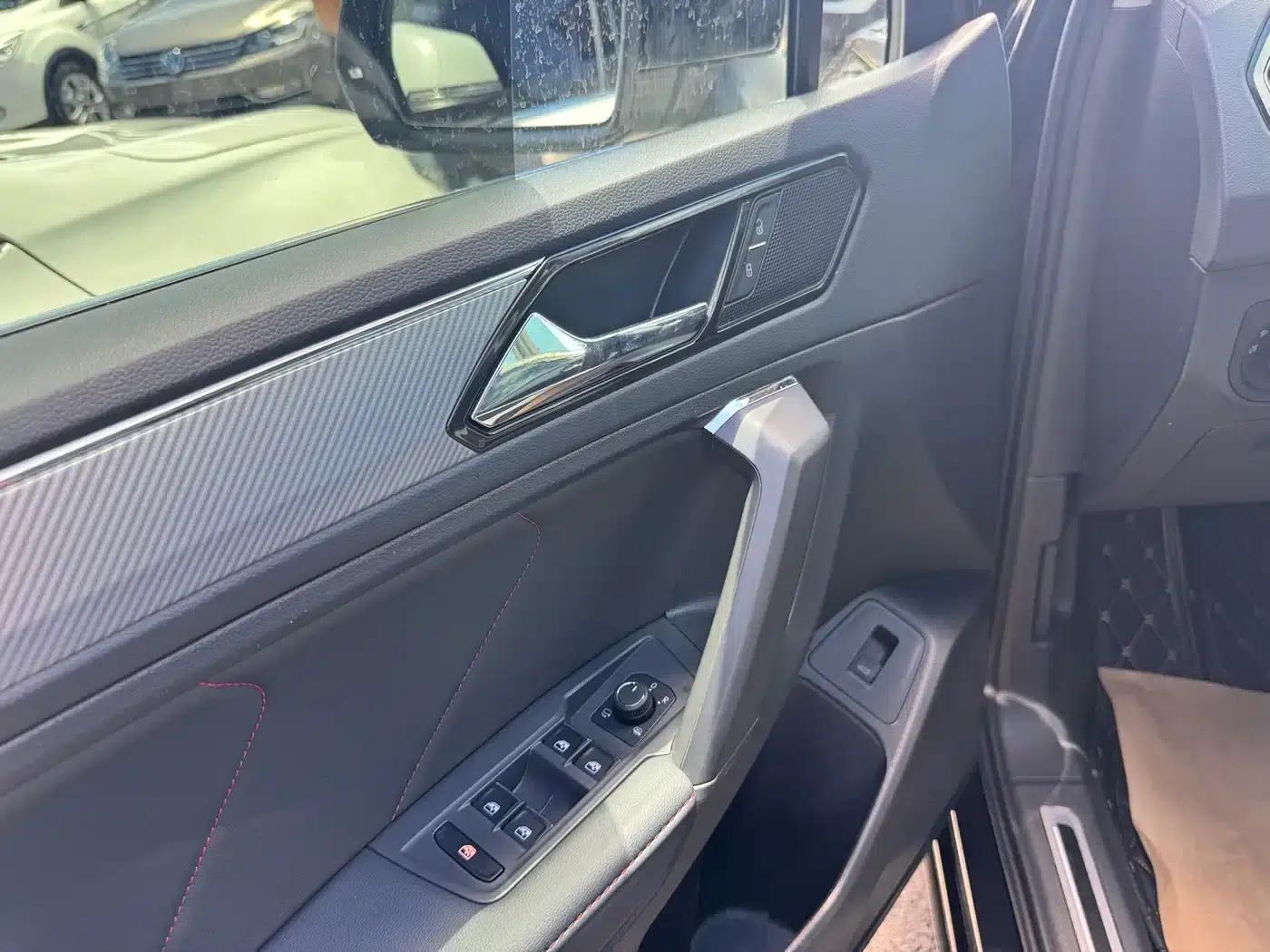 Tiguan X 2021 330TSI 2WD Flagship Edition — миниатюра 7