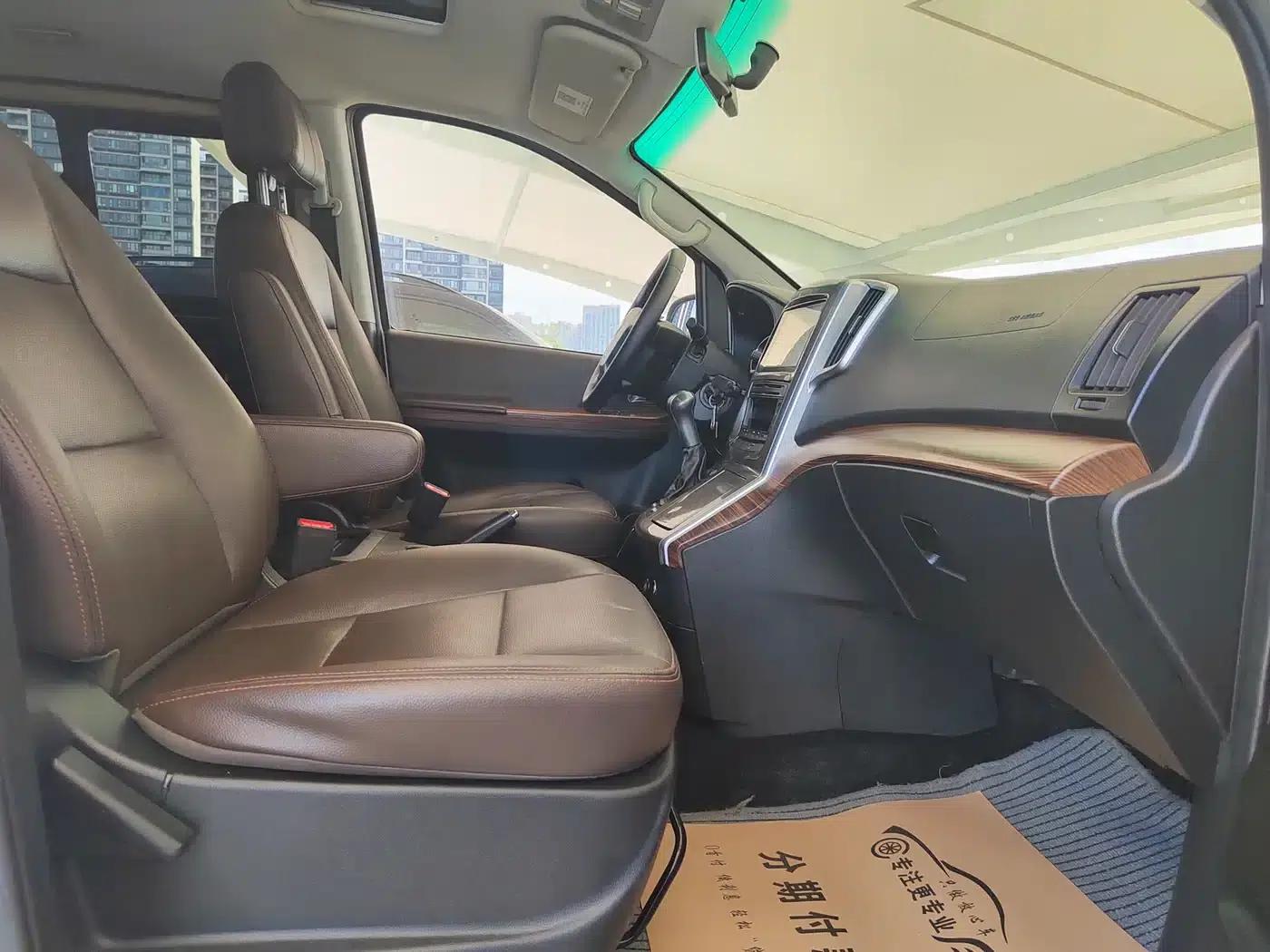 Fengxing CM7 2018 Facelift 2.0T Automatic Premium Edition — миниатюра 20