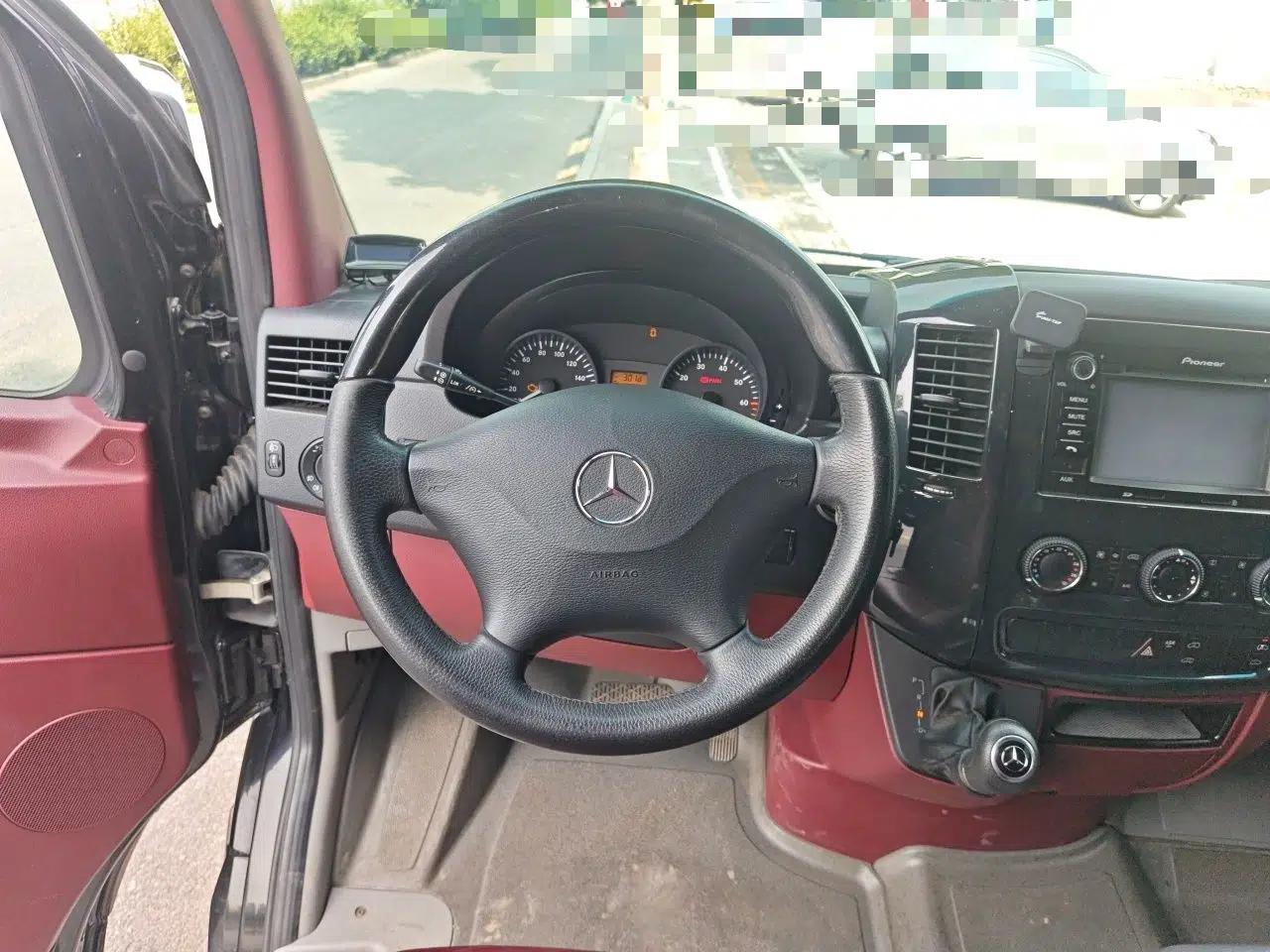 Mercedes-Benz Sprinter — миниатюра 10