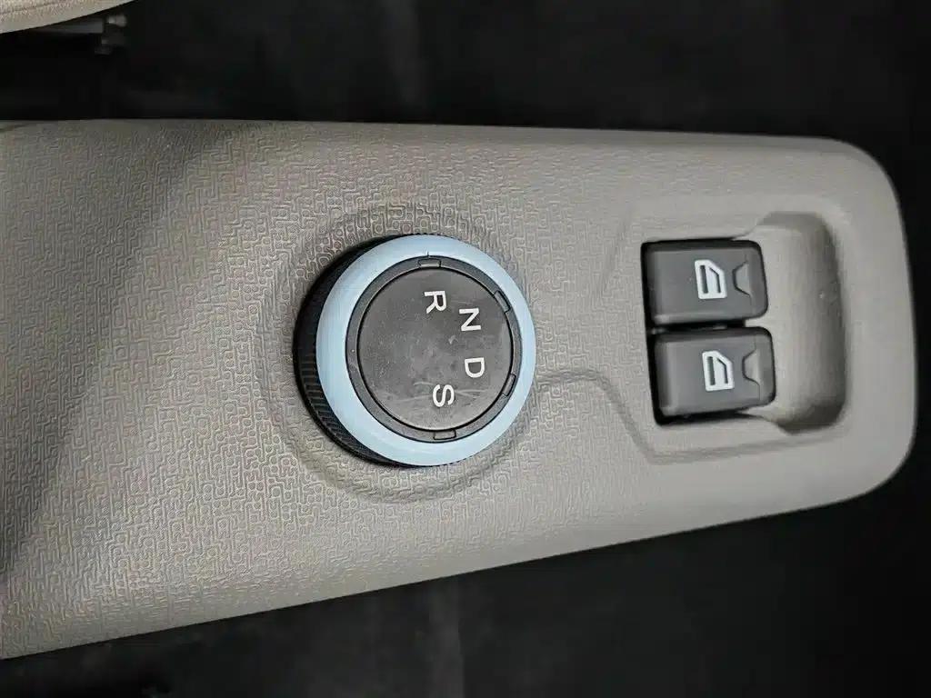 Fengguang MINIEV 2022 Model, Practical & Comfort Edition — миниатюра 13