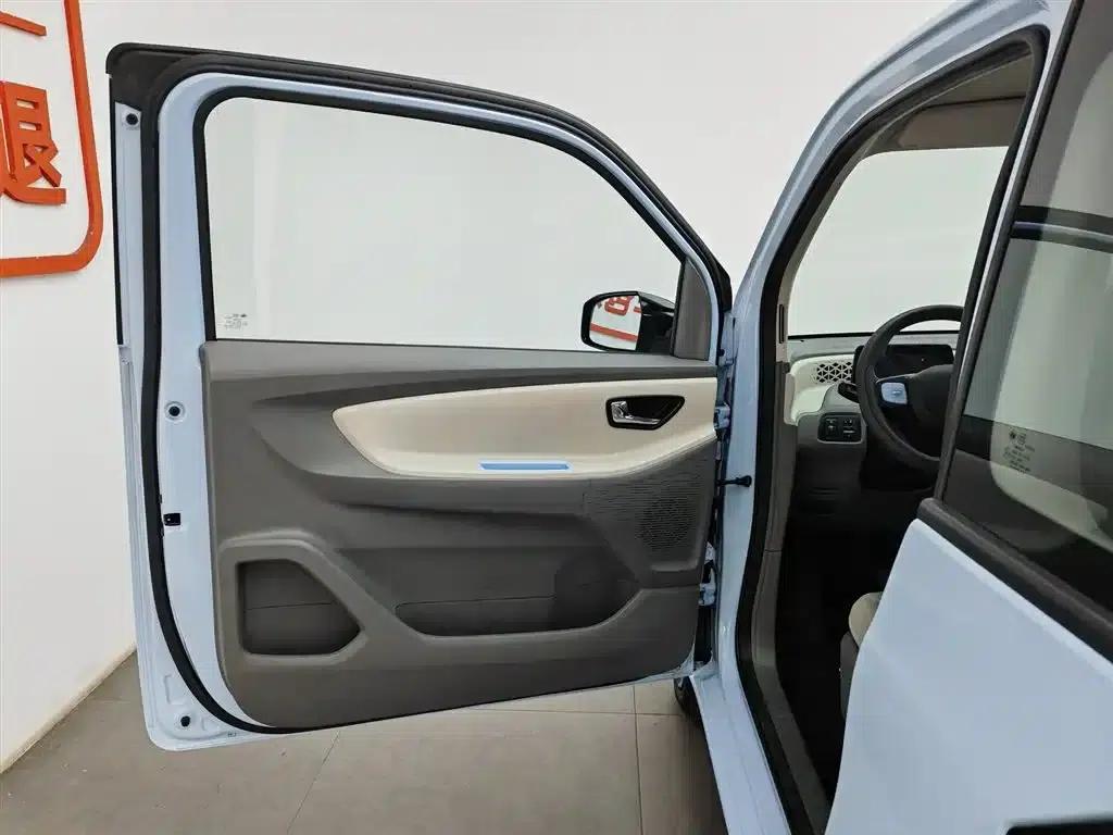 Fengguang MINIEV 2022 Model, Practical & Comfort Edition — миниатюра 8