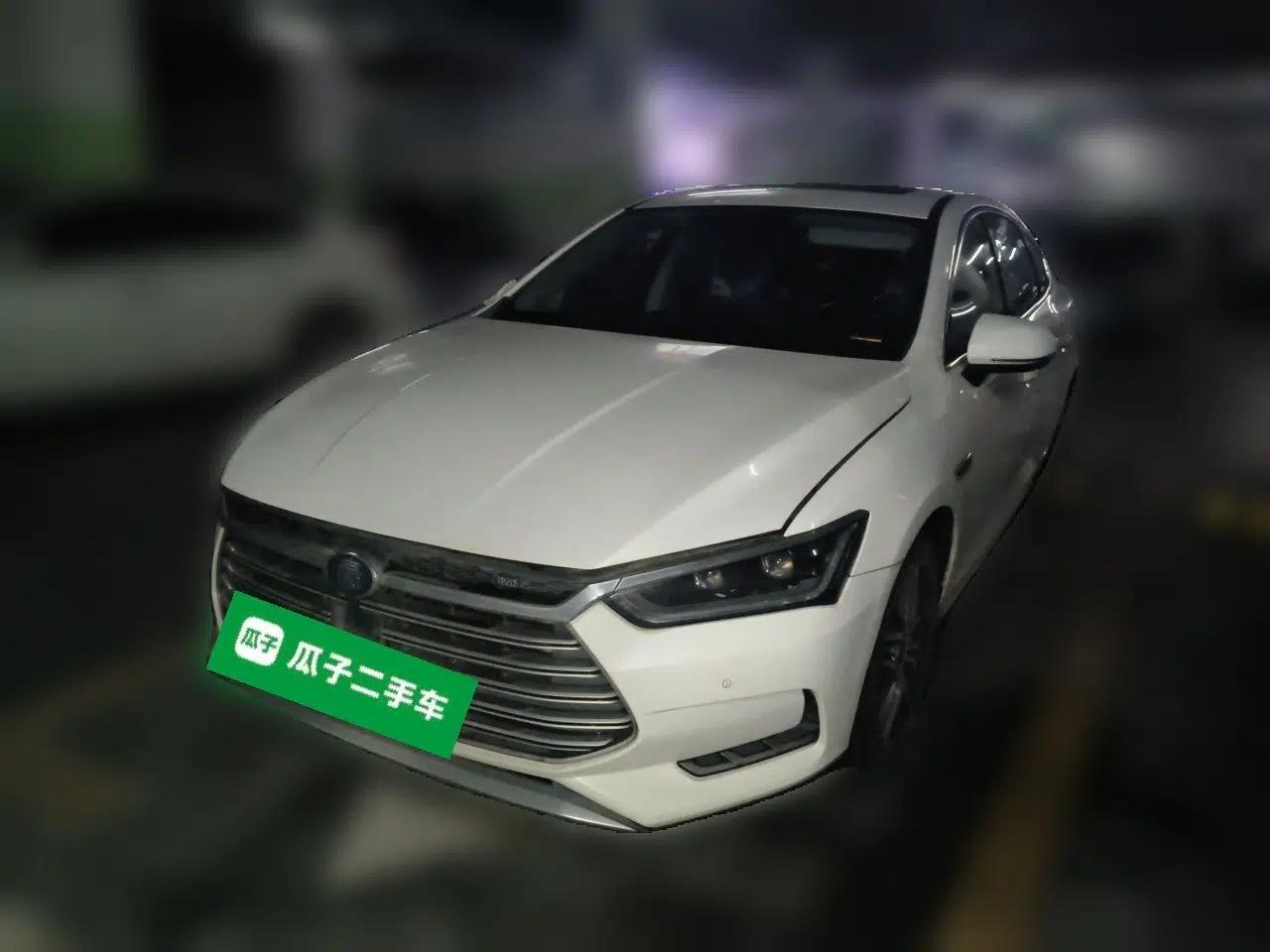 BYD Qin Pro New Energy 2018 DM 1.5TI Automatic Smart Connect Elite Model — миниатюра 1