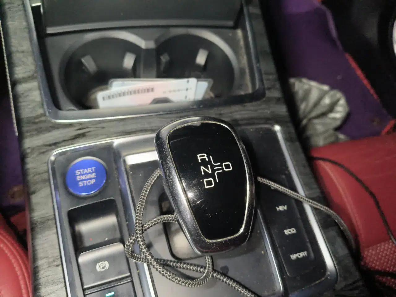 BYD Qin Pro New Energy 2018 DM 1.5TI Automatic Smart Connect Elite Model — миниатюра 14