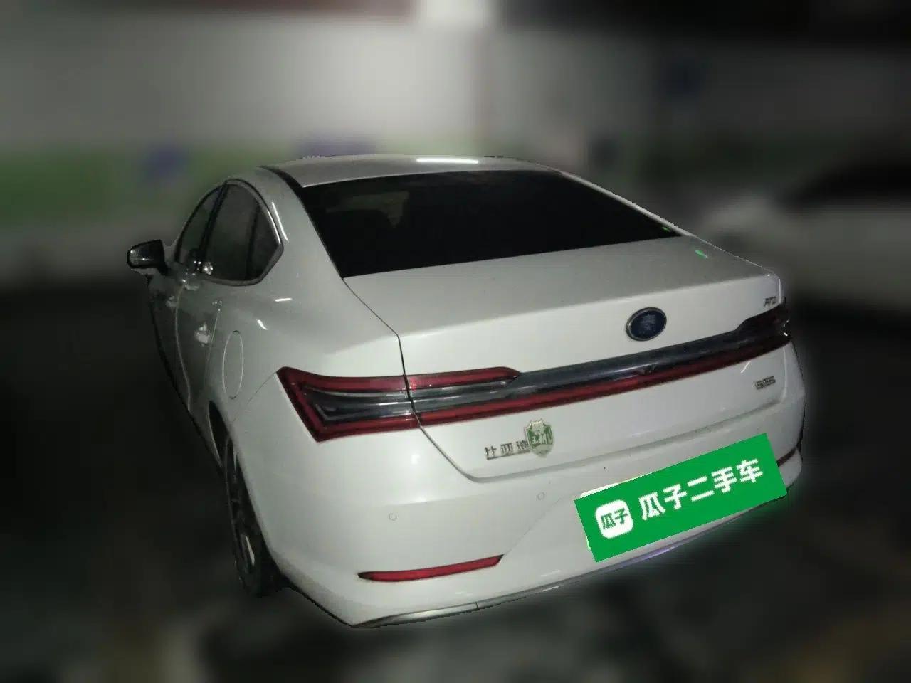 BYD Qin Pro New Energy 2018 DM 1.5TI Automatic Smart Connect Elite Model — миниатюра 4