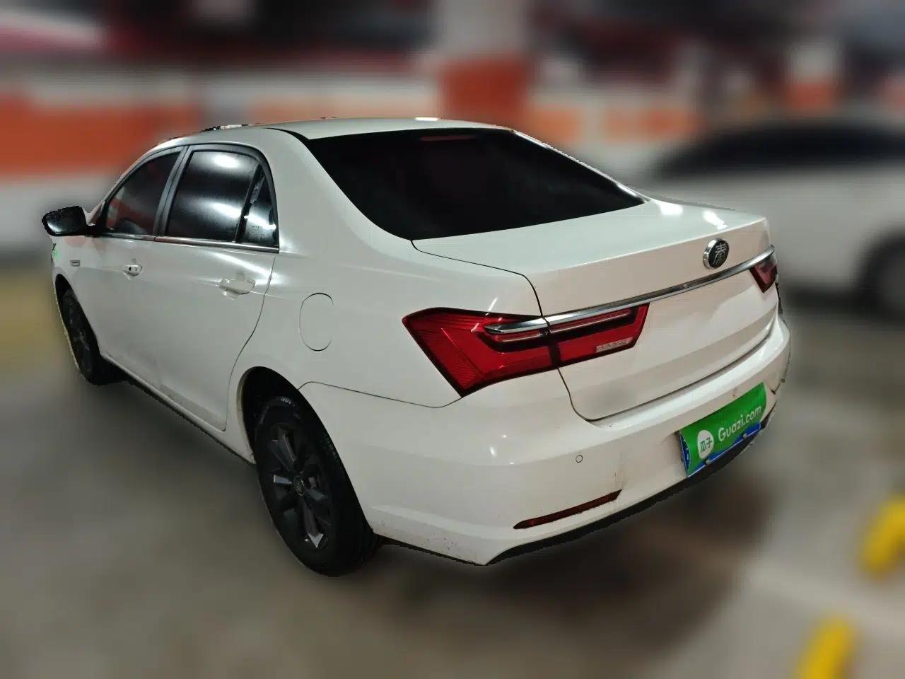 BYD Qin 2019 1.5L Automatic Prestige Model — миниатюра 4