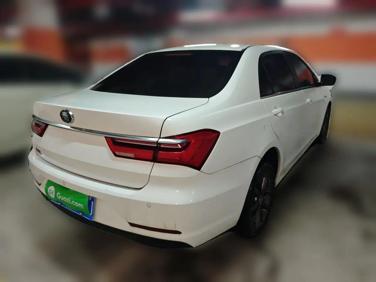 BYD Qin 2019 1.5L Automatic Prestige Model — миниатюра 6