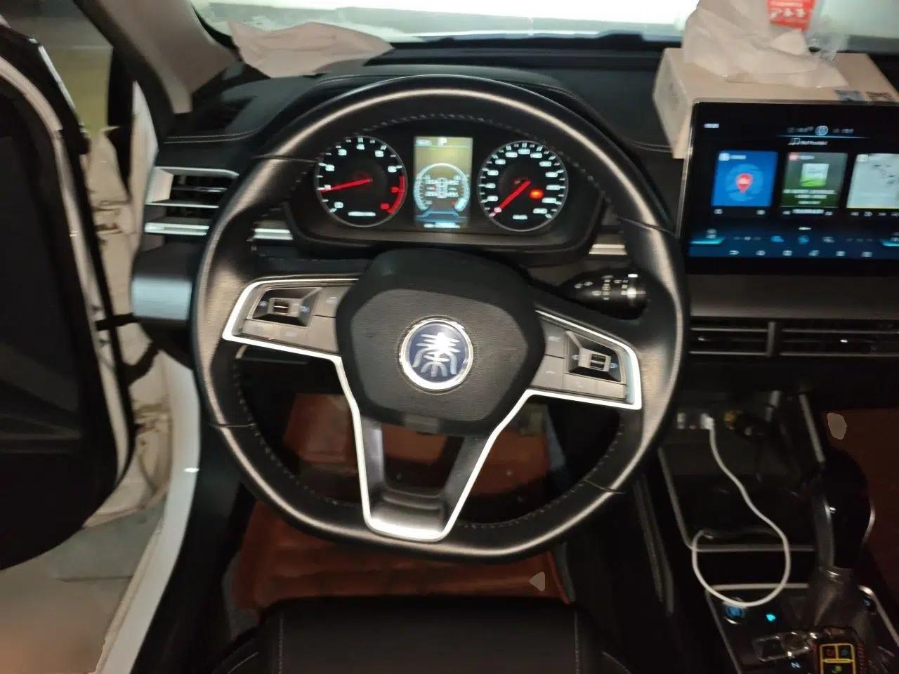 BYD Qin 2019 1.5L Automatic Prestige Model — миниатюра 10