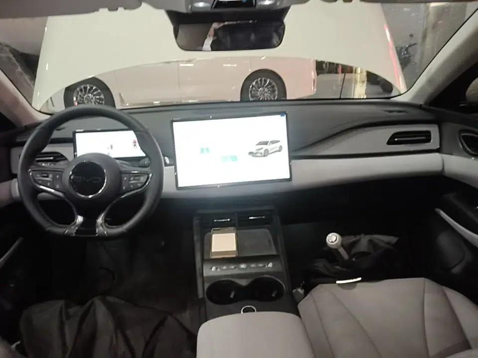 BYD Seal 06 DM-i Touring 2025 DM-i Touring High-End Model — миниатюра 17
