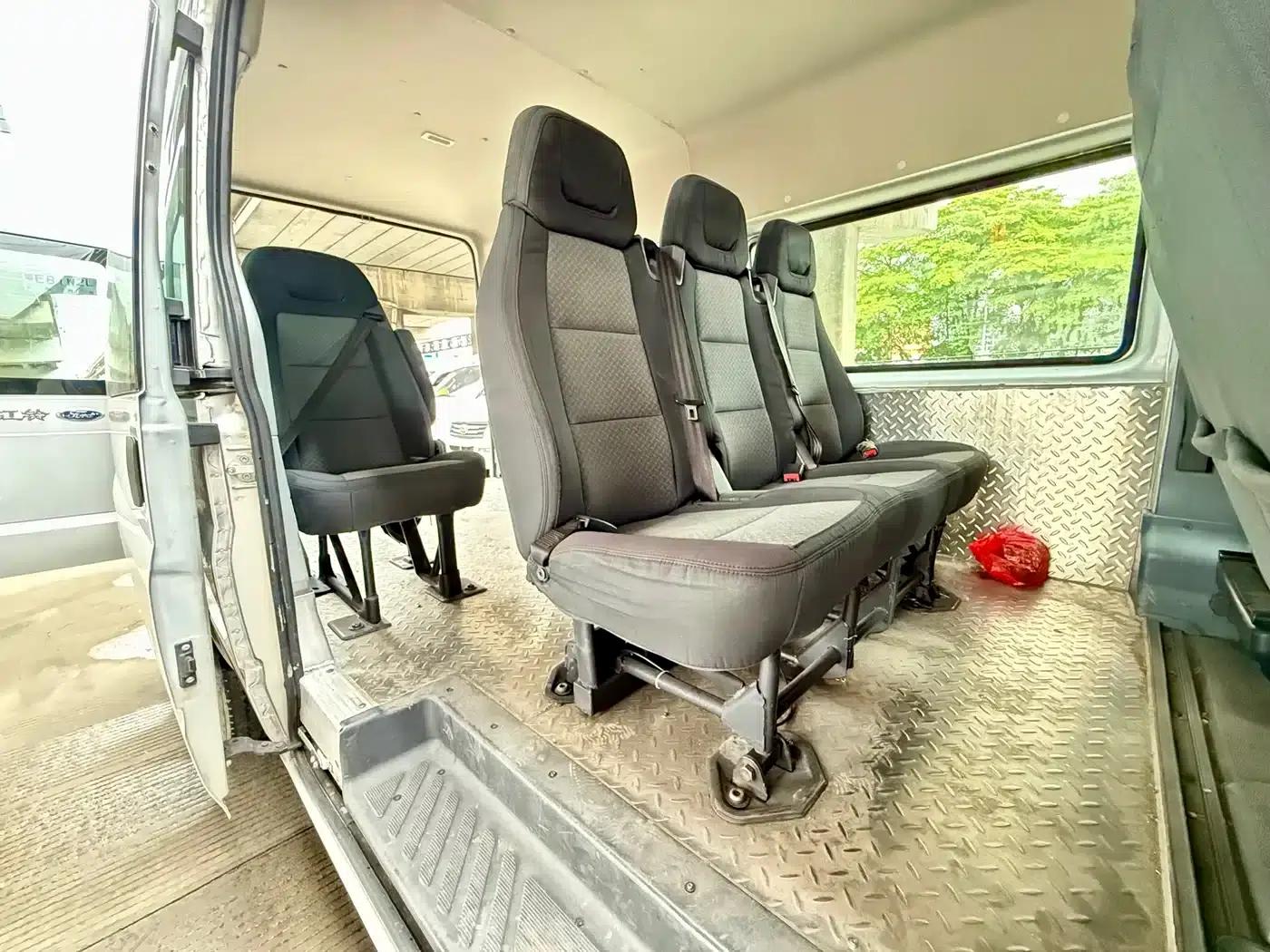 New Generation Ford Transit 2016 Model 2.2T Long Wheelbase 6/7 Seat Mid-Roof Multi-Purpose Vehicle — миниатюра 14