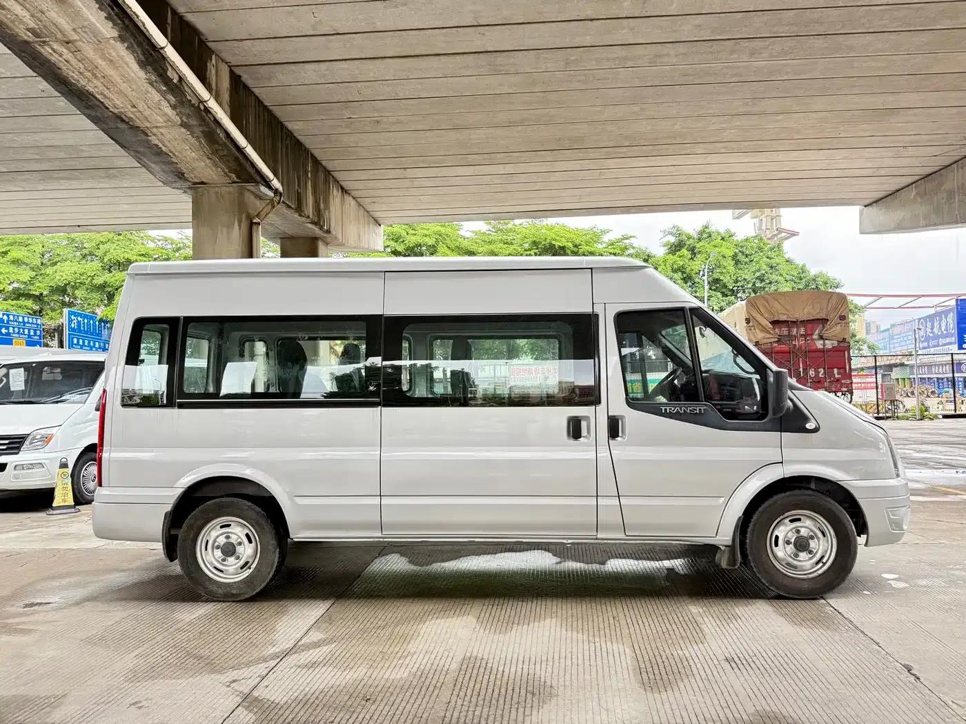 New Generation Ford Transit 2016 Model 2.2T Long Wheelbase 6/7 Seat Mid-Roof Multi-Purpose Vehicle — миниатюра 4