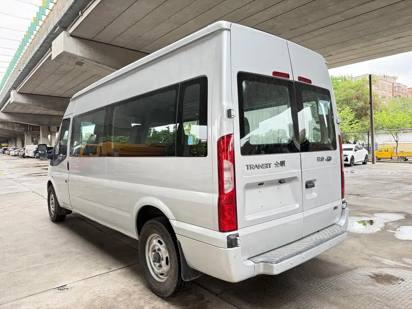 New Generation Ford Transit 2016 Model 2.2T Long Wheelbase 6/7 Seat Mid-Roof Multi-Purpose Vehicle — миниатюра 7