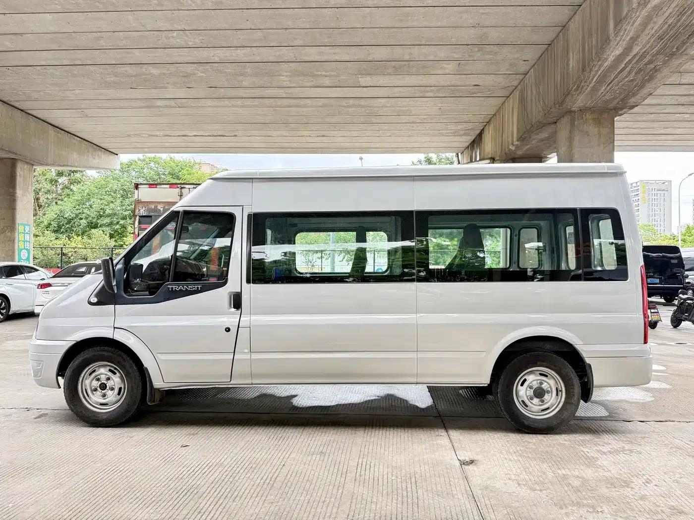 New Generation Ford Transit 2016 Model 2.2T Long Wheelbase 6/7 Seat Mid-Roof Multi-Purpose Vehicle — миниатюра 8