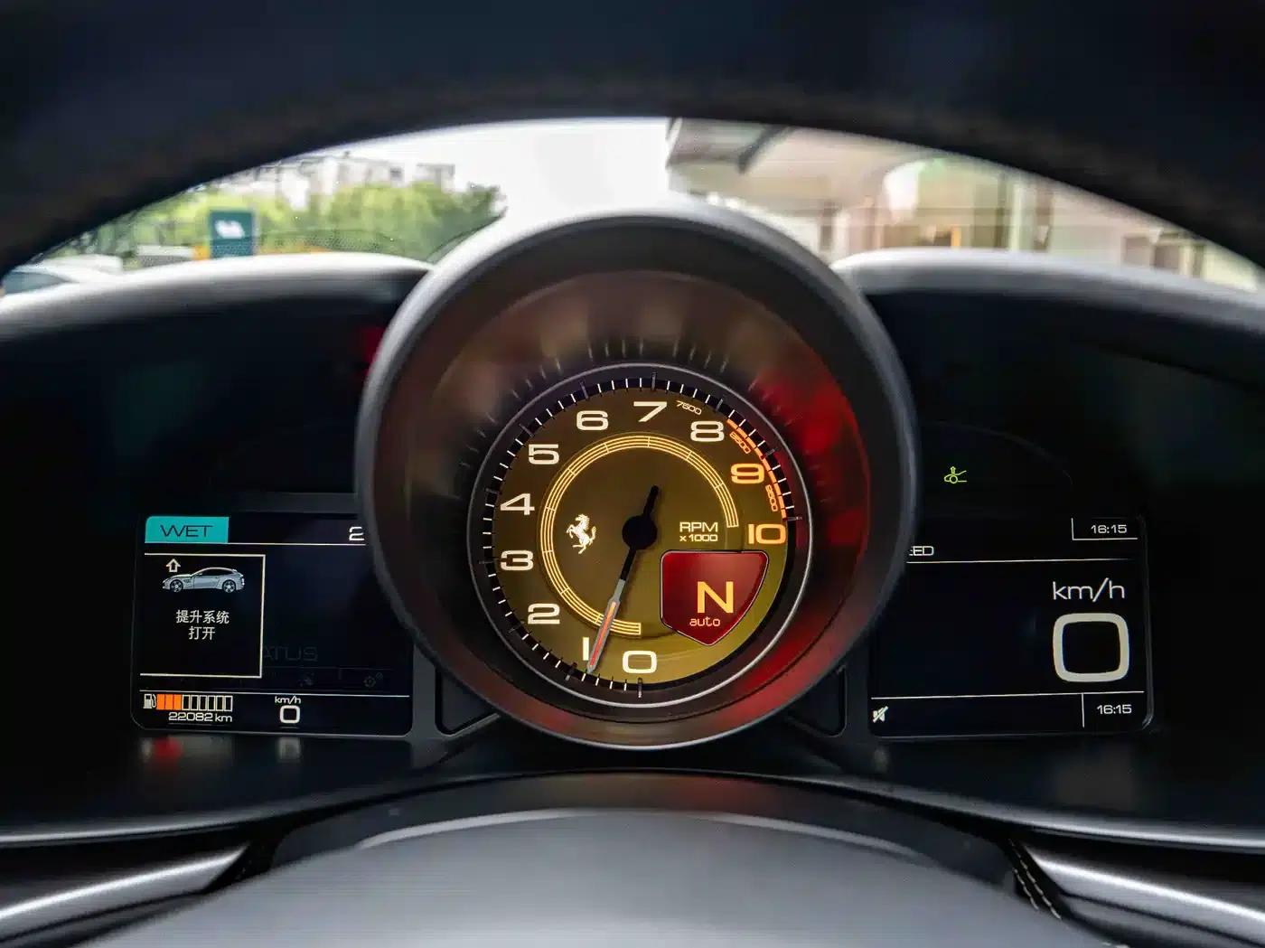 2016 GTC4Lusso 6.3L V12 — миниатюра 14