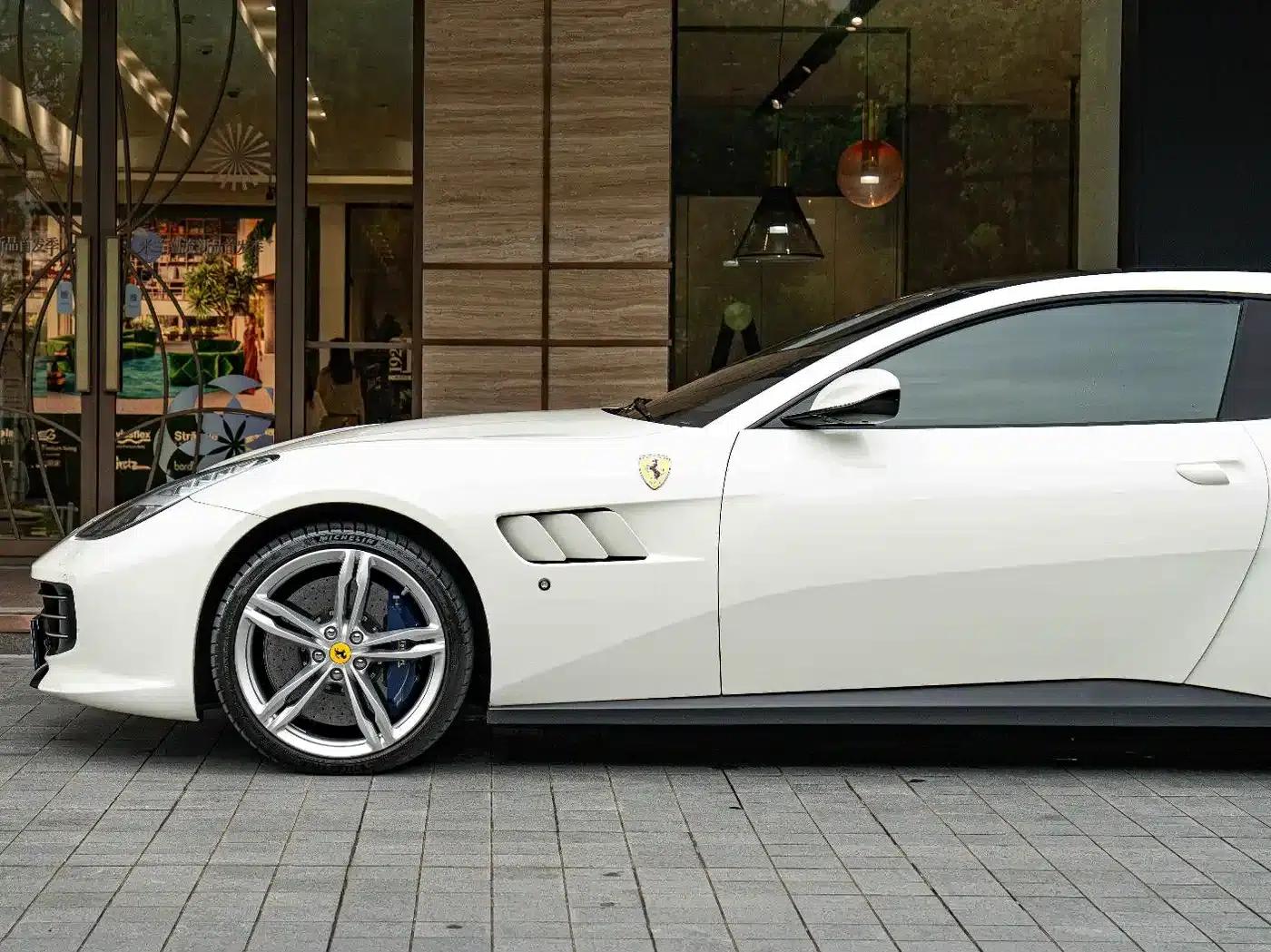 2016 GTC4Lusso 6.3L V12 — миниатюра 4