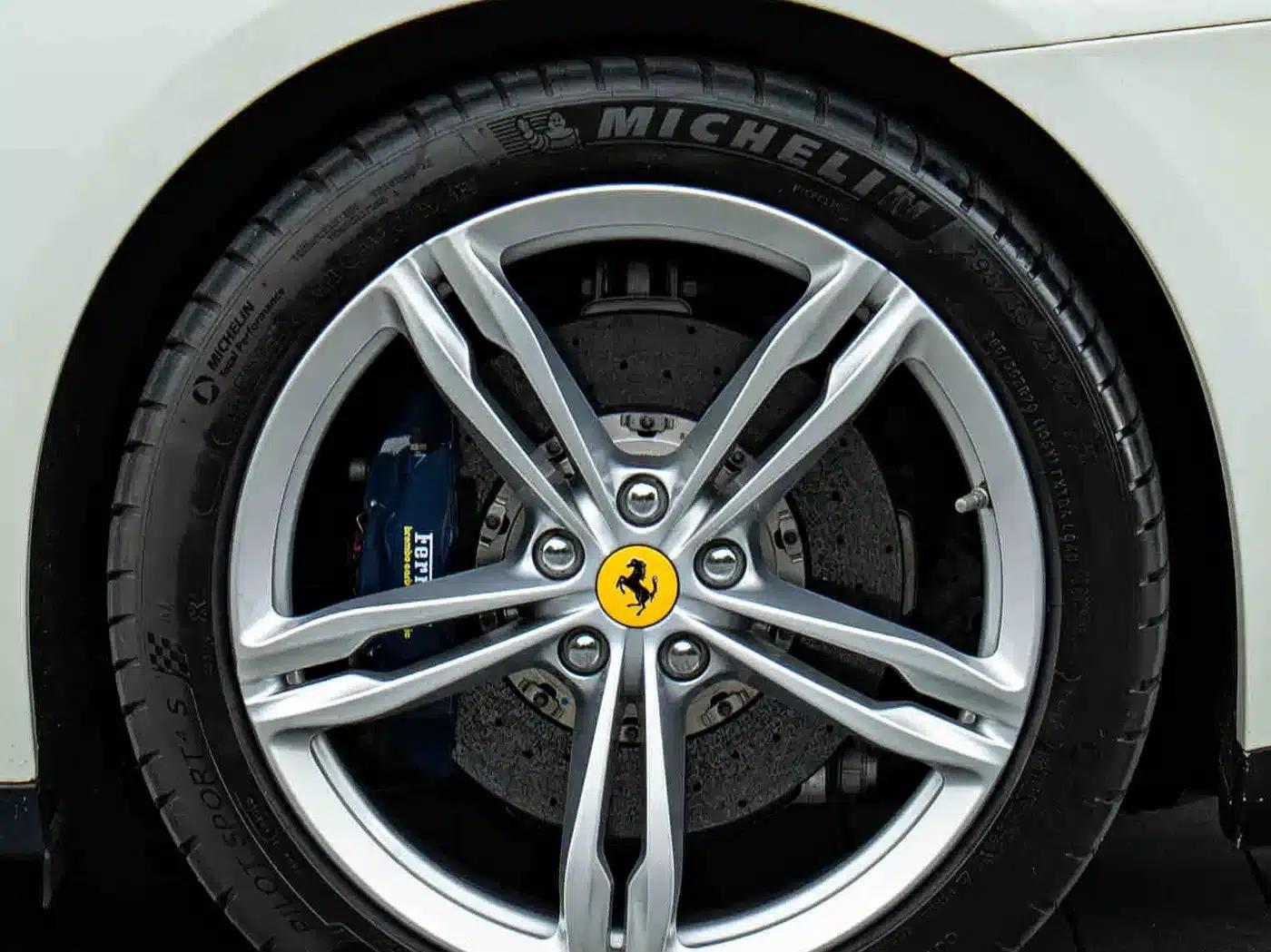 2016 GTC4Lusso 6.3L V12 — миниатюра 10