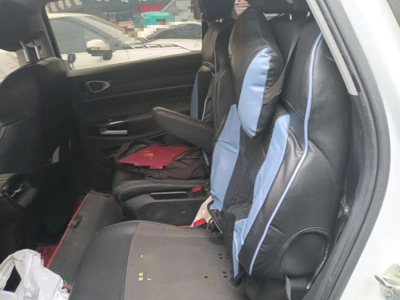 Baojun RM-5 2019 1.5T CVT Elite Version with 24-Hour Online Service 6 Seats — миниатюра 17