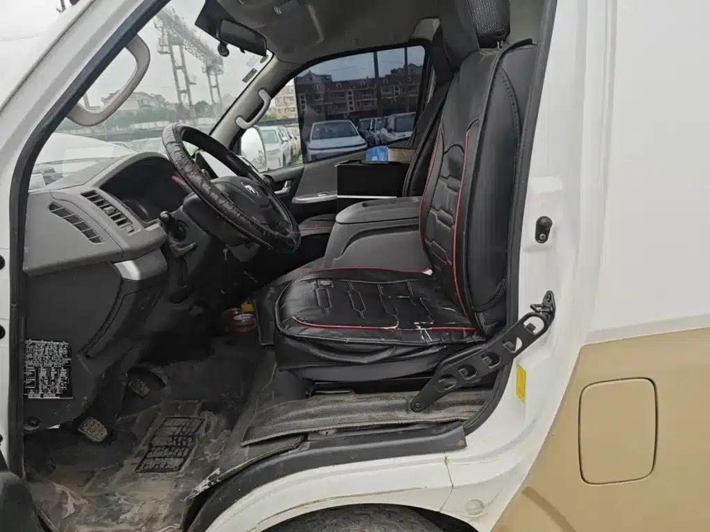 Fengjing G7 2021 2.0T Diesel Commercial Vehicle Edition Long Wheelbase High Roof 2-Seat Van D20TCIF1 — миниатюра 8