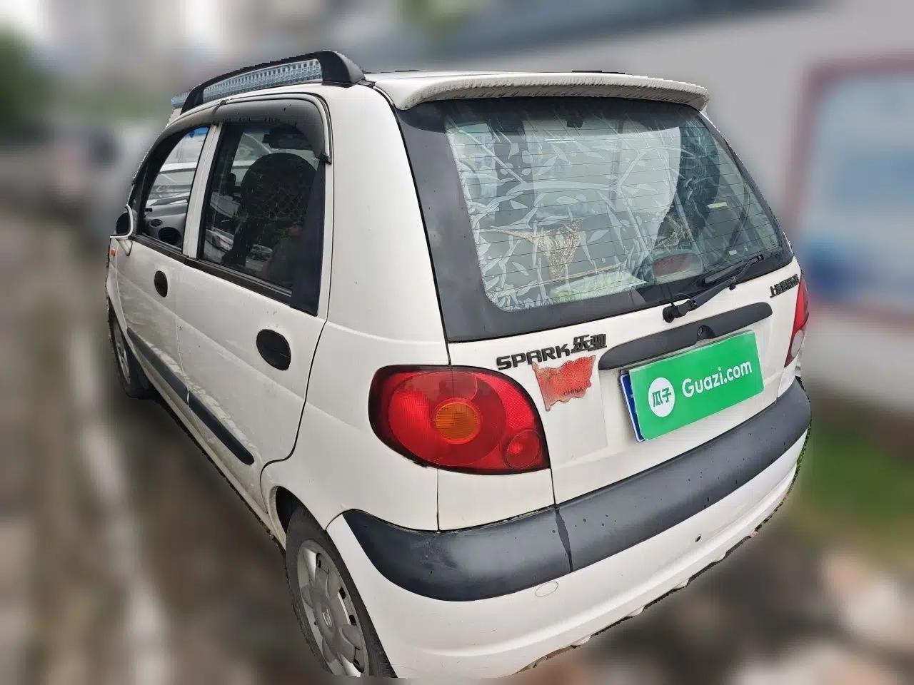 Baojun Lechi 2012 Revised 1.0L Manual P-TEC Standard Edition — миниатюра 4