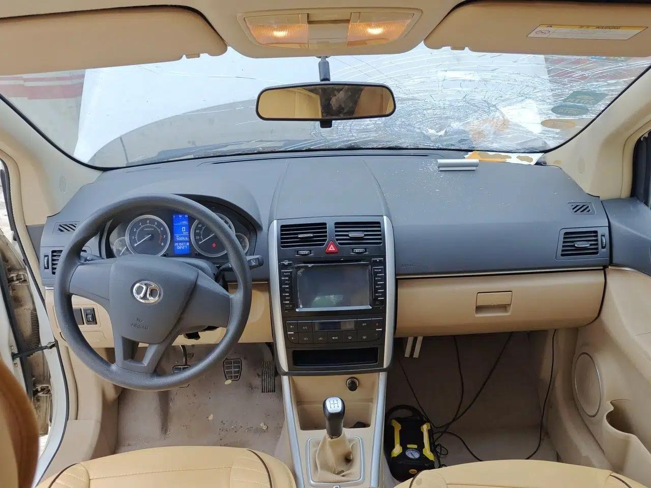 BAIC E Series 2012 Hatchback 1.3L Manual Liking Edition — миниатюра 9