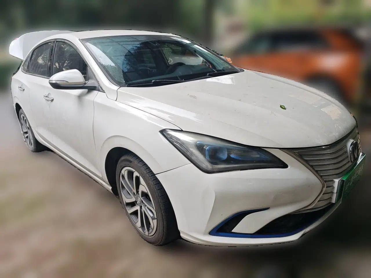 CHANGAN Eado New Energy 2019 EV460 Smart Edition — миниатюра 3