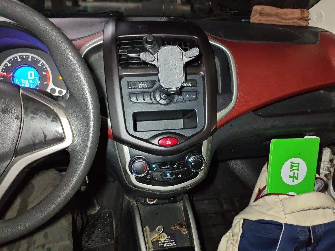 CHANGAN Benni 2015 1.4L IMT Luxury Model China V Standard — миниатюра 13
