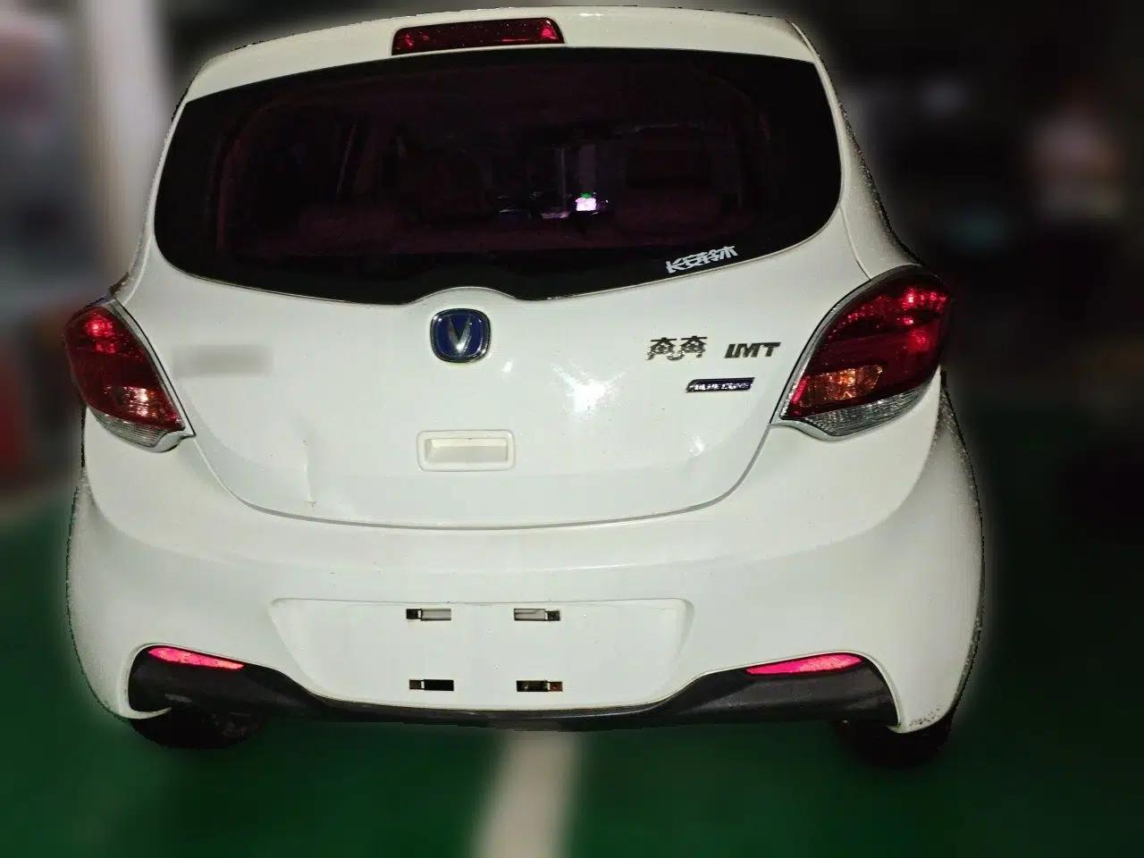 CHANGAN Benni 2015 1.4L IMT Luxury Model China V Standard — миниатюра 5