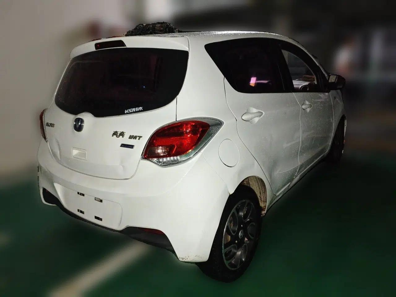CHANGAN Benni 2015 1.4L IMT Luxury Model China V Standard — миниатюра 6