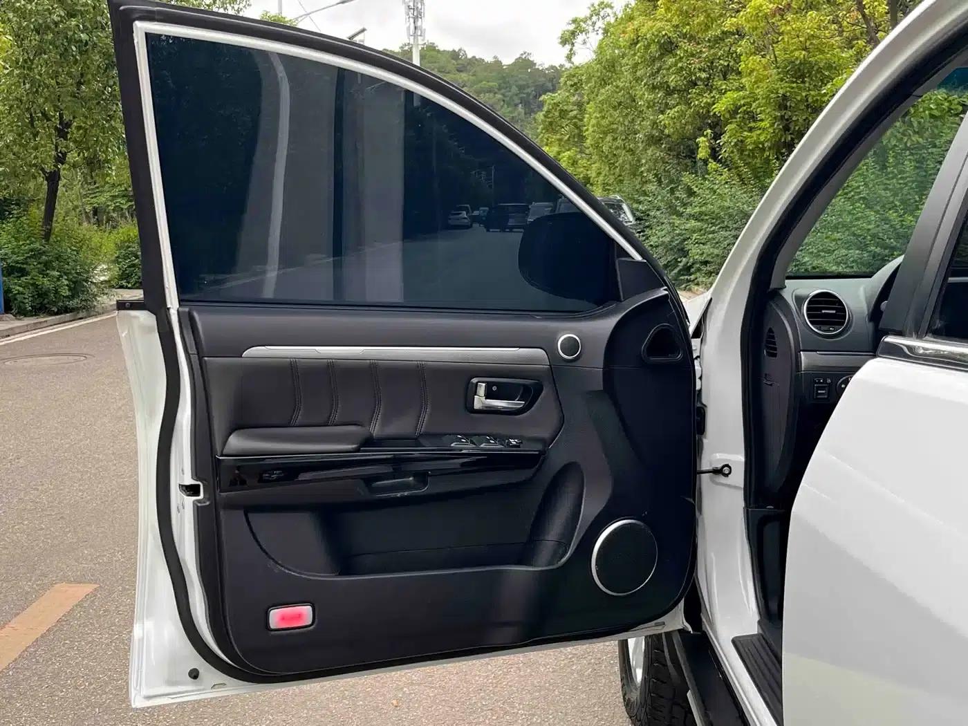 Haval H5 Classic 2018 Classic Edition 2.0T Manual 4WD Entry-level — миниатюра 13
