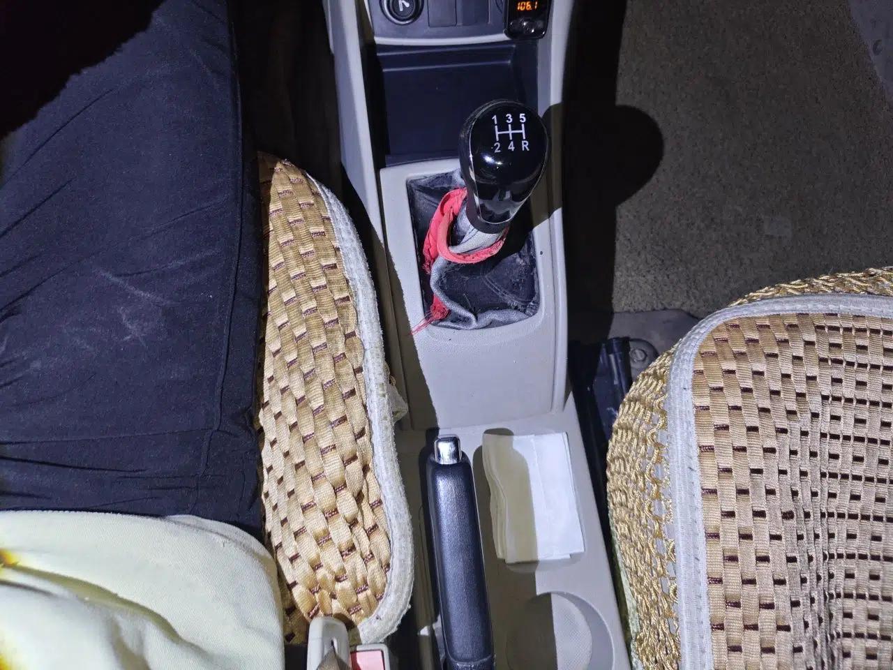 CHANGAN Alsvin V5 2012 1.5L Manual Dream Edition — миниатюра 14