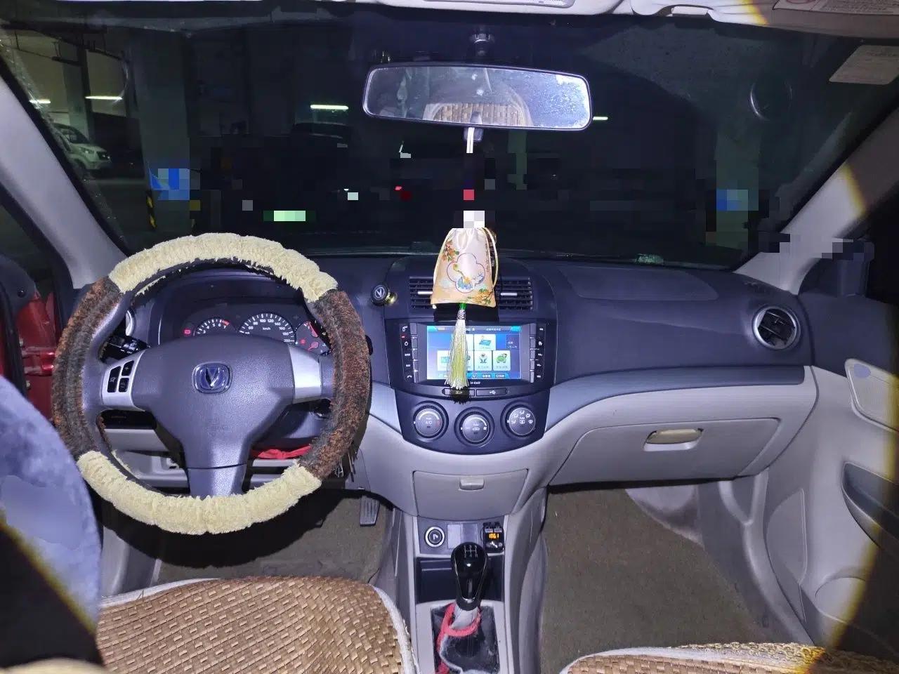 CHANGAN Alsvin V5 2012 1.5L Manual Dream Edition — миниатюра 9