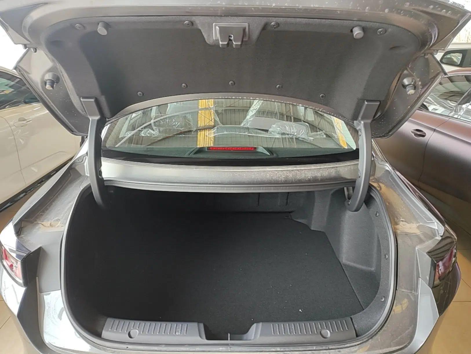 CHANGAN Eado PHEV 2025 Smart New Blue Whale 145KM High-Energy Edition — миниатюра 22