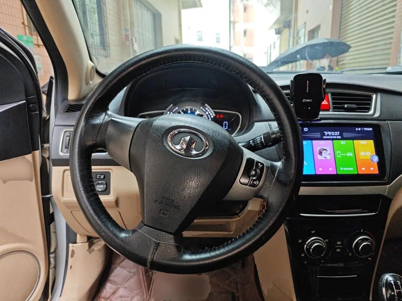 Great Wall C30 2013 New Vision Edition 1.5L Manual Fashion Model — миниатюра 10