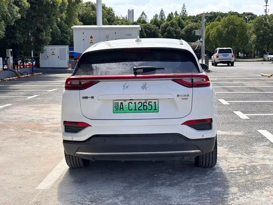 Hongqi E-HS3 2019 Intelligent Flagship Two-Wheel Drive Edition — миниатюра 7