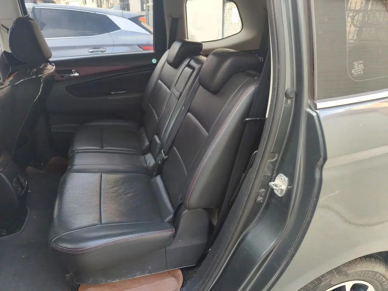 CHANGAN KAICHENG Oushang A600 2016 1.5L Manual Luxury 7-Seater — миниатюра 17