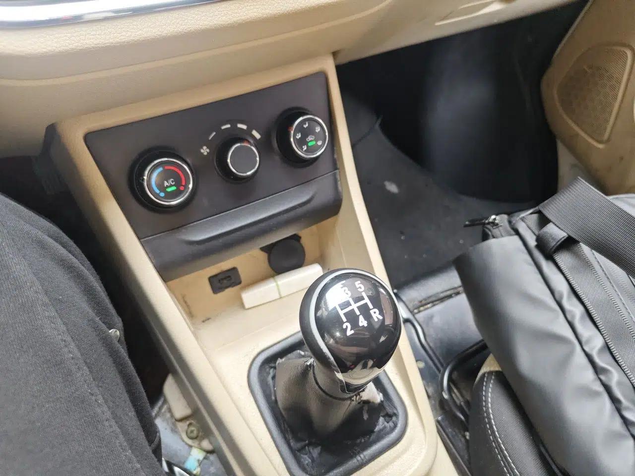 CHANGAN KUAYUE Xing V5 2021 1.5L Jinbao Edition Comfort Version JL473QH — миниатюра 14