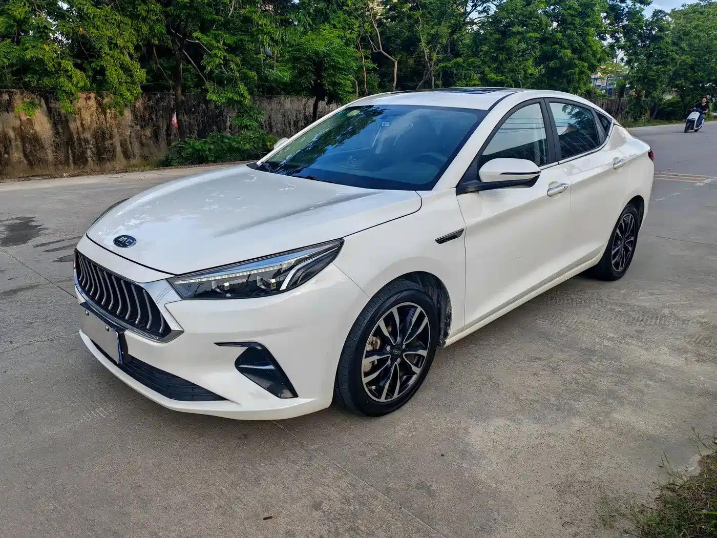 Jiayue A5 2020 1.5T CVT Elite Edition — миниатюра 1