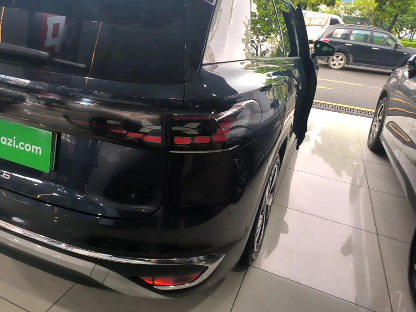 Volkswagen ID.6 CROZZ 2022 Long-Range PRO Edition — миниатюра 9