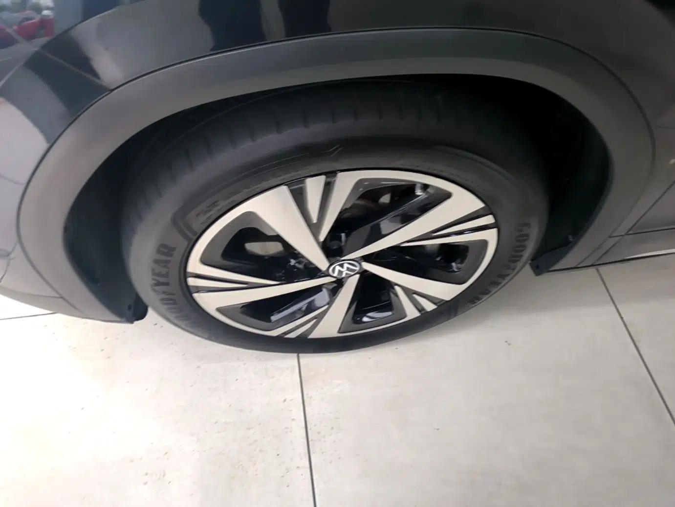 Volkswagen ID.6 CROZZ 2022 Long-Range PRO Edition — миниатюра 10