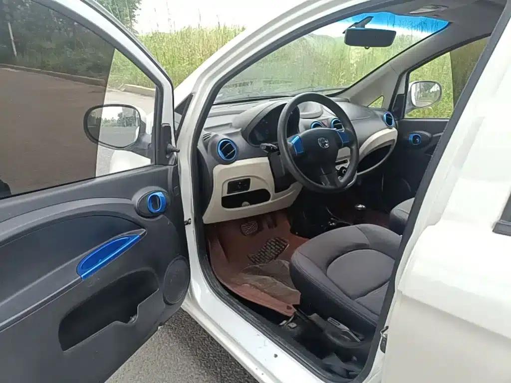 Jiangling E200L 2020 Model, Standard Edition (302km) — миниатюра 16