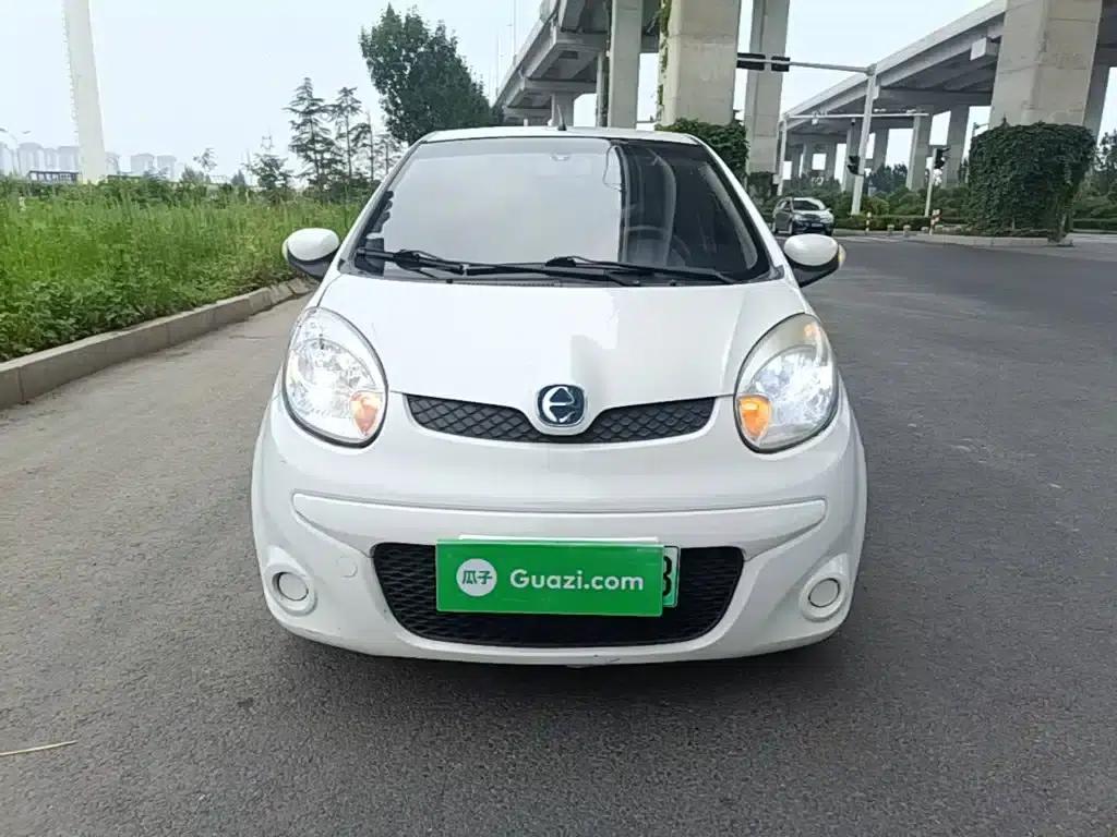 Jiangling E200L 2020 Model, Standard Edition (302km) — миниатюра 3