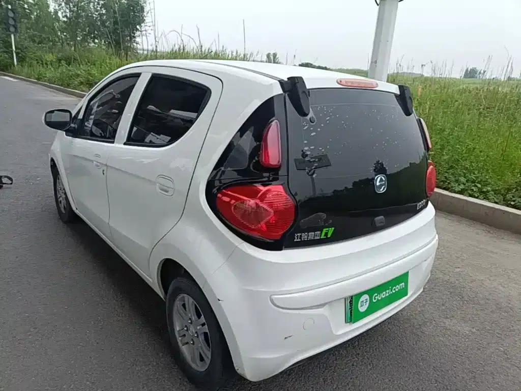 Jiangling E200L 2020 Model, Standard Edition (302km) — миниатюра 5