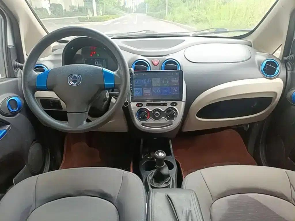 Jiangling E200L 2020 Model, Standard Edition (302km) — миниатюра 10