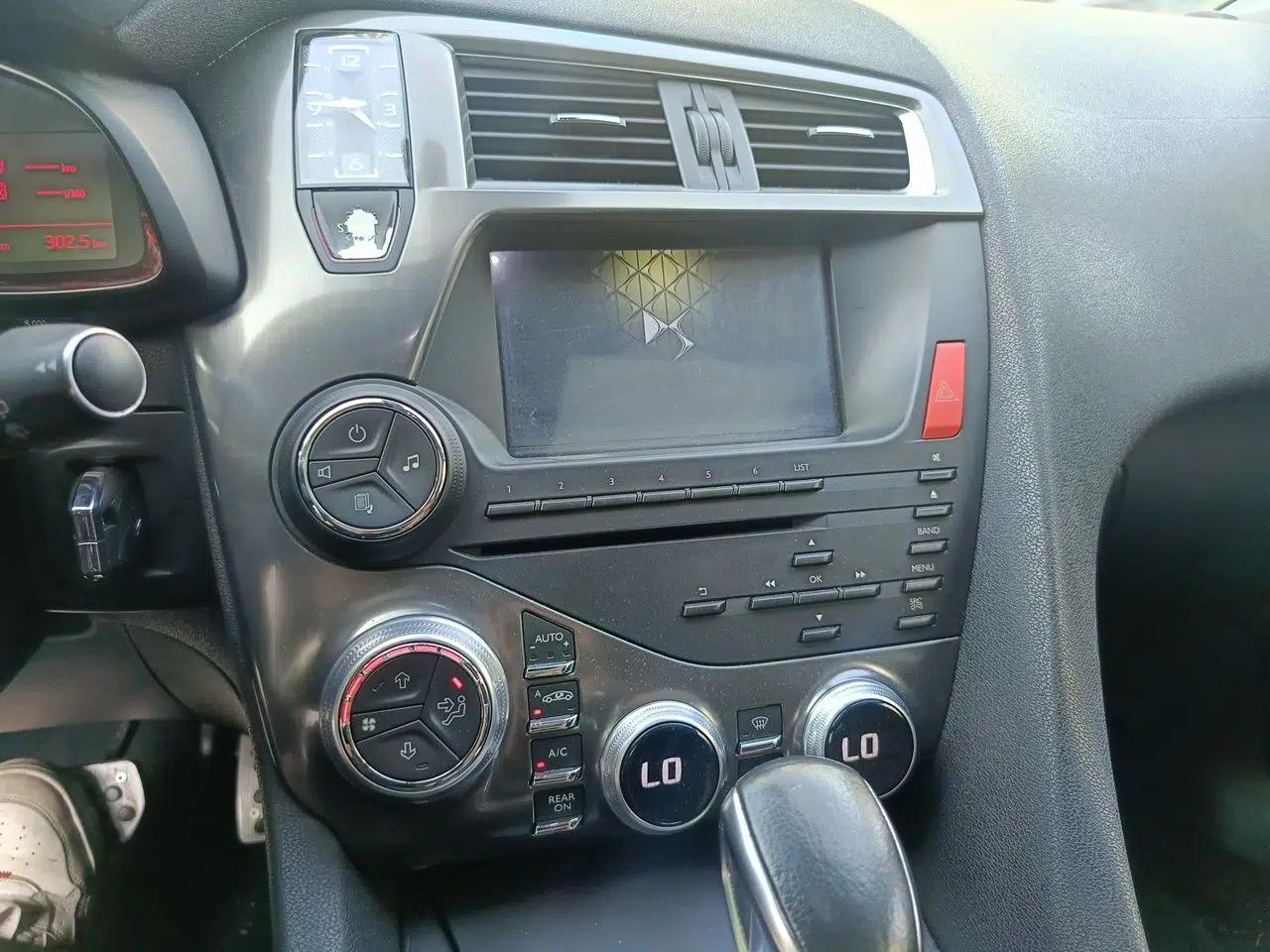 DS 5 2014 1.6T Luxury Edition THP160 — миниатюра 13