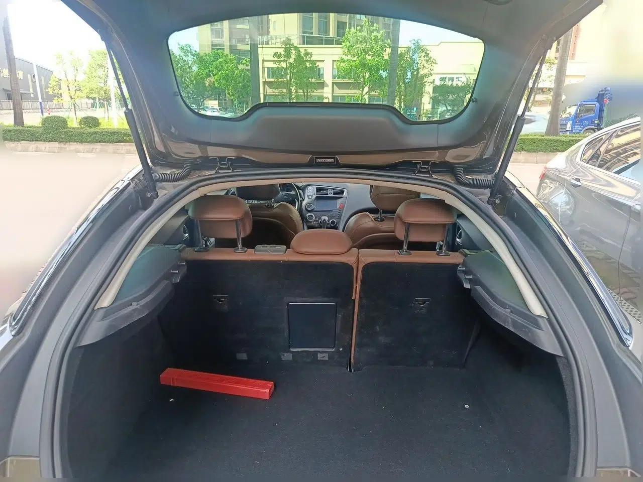 DS 5 2014 1.6T Luxury Edition THP160 — миниатюра 19
