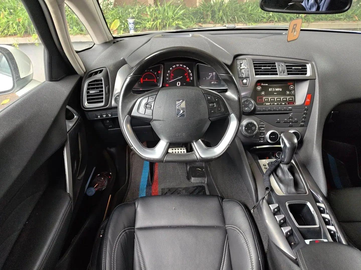 DS 5 2013 1.6T Luxury Edition THP200 — миниатюра 10