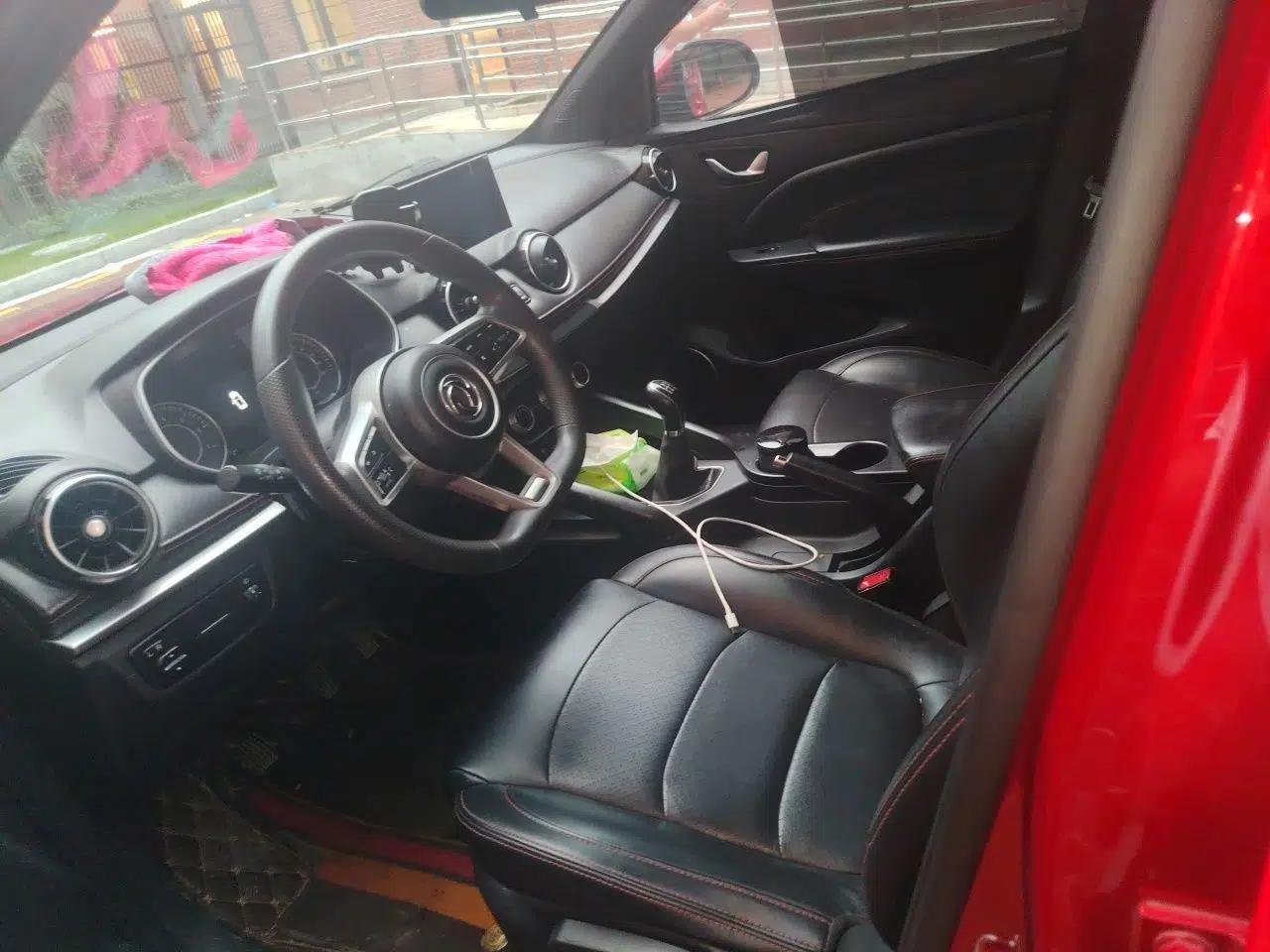 Dongfeng Fengon 500 2022 1.5L Manual Enjoyment Model — миниатюра 15