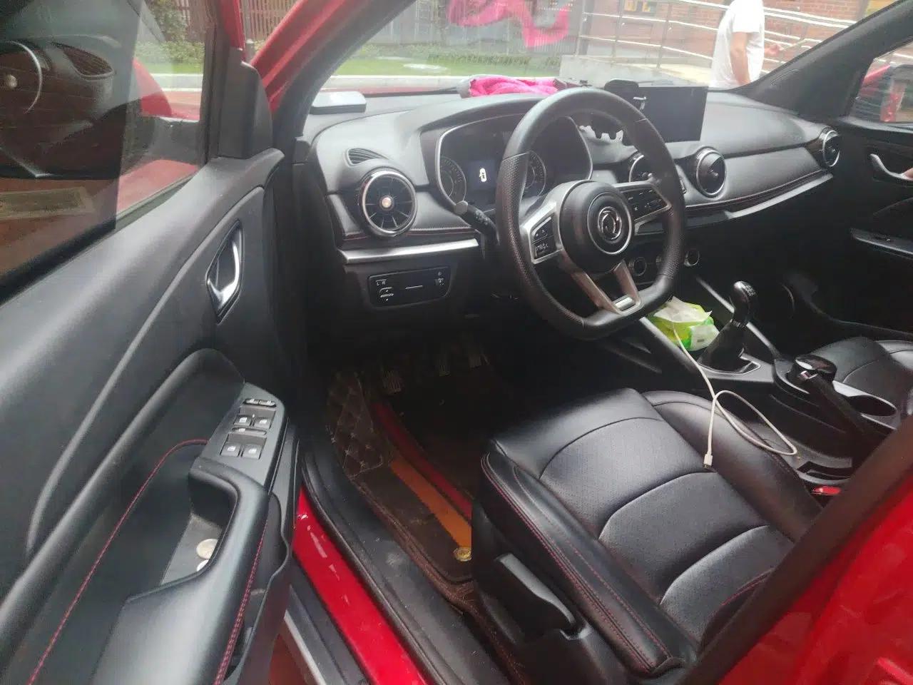 Dongfeng Fengon 500 2022 1.5L Manual Enjoyment Model — миниатюра 16